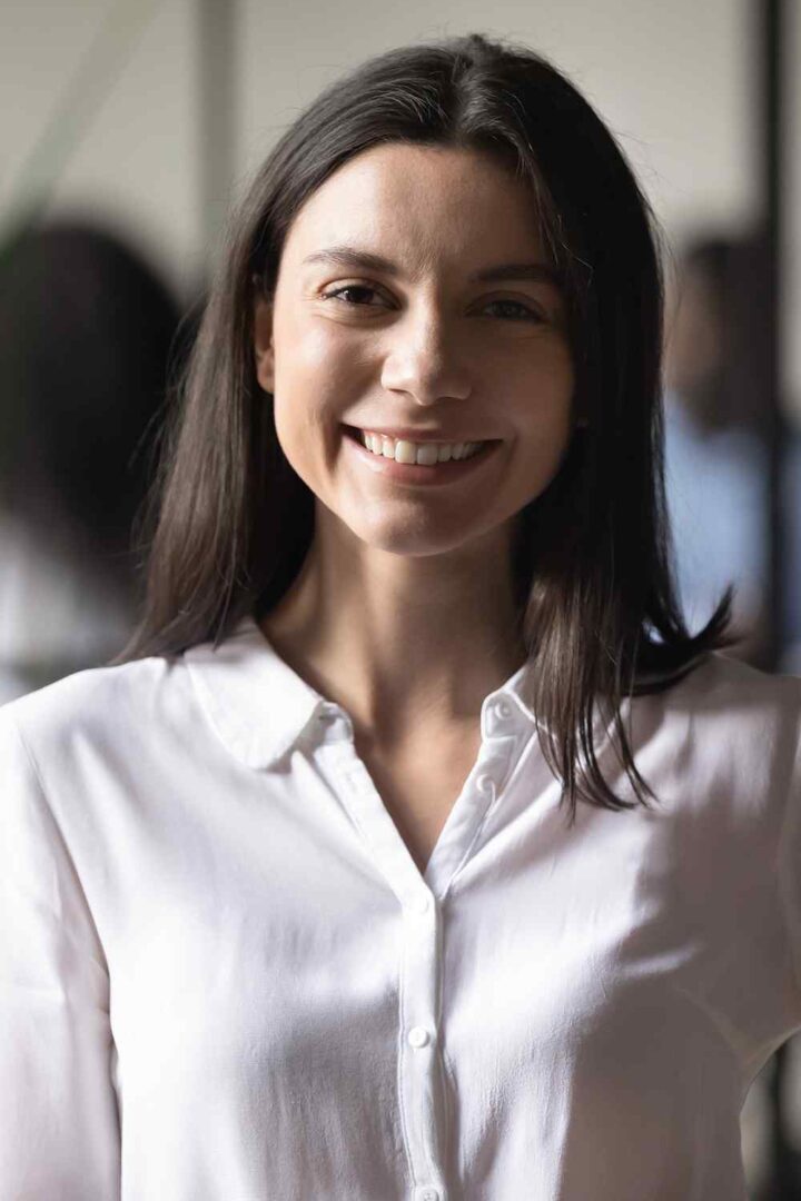 https://novaseguroscol.com/wp-content/uploads/2020/08/team_06-720x1080.jpg